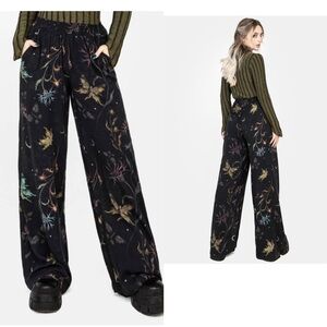 Disturbia Rosanella Floral Print Straight Leg Trousers Black Floral Wide-Leg US4